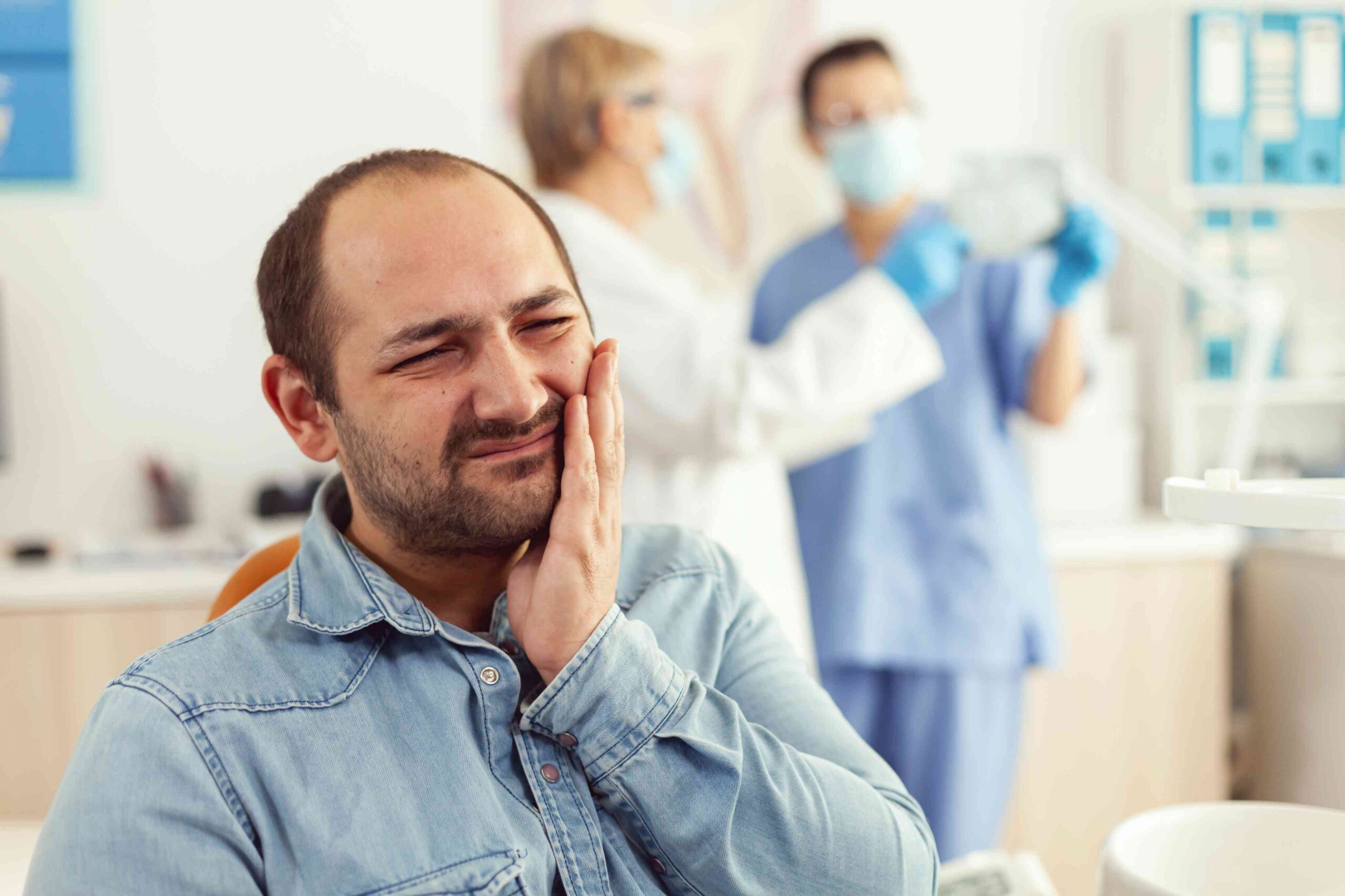 Featured image for “Dental Emergency in Toronto: Symptoms You Should Not Ignore”